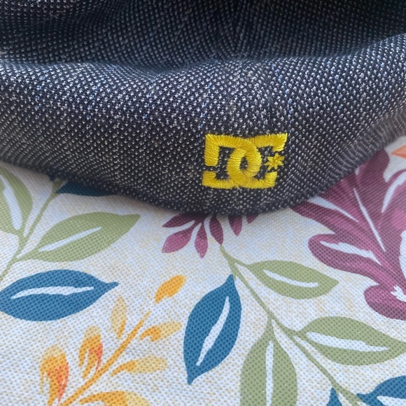Brand New Vintage y2k DC Fitted Hat - Picture 4 of 4